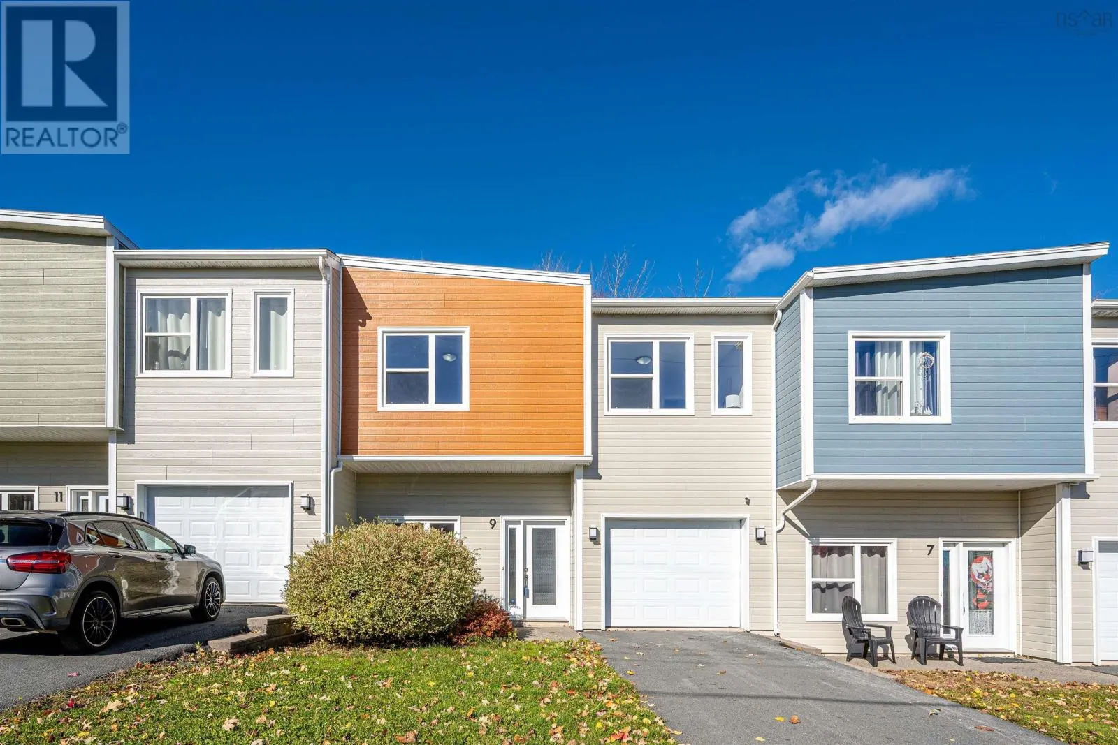 9 Crossfield Ridge