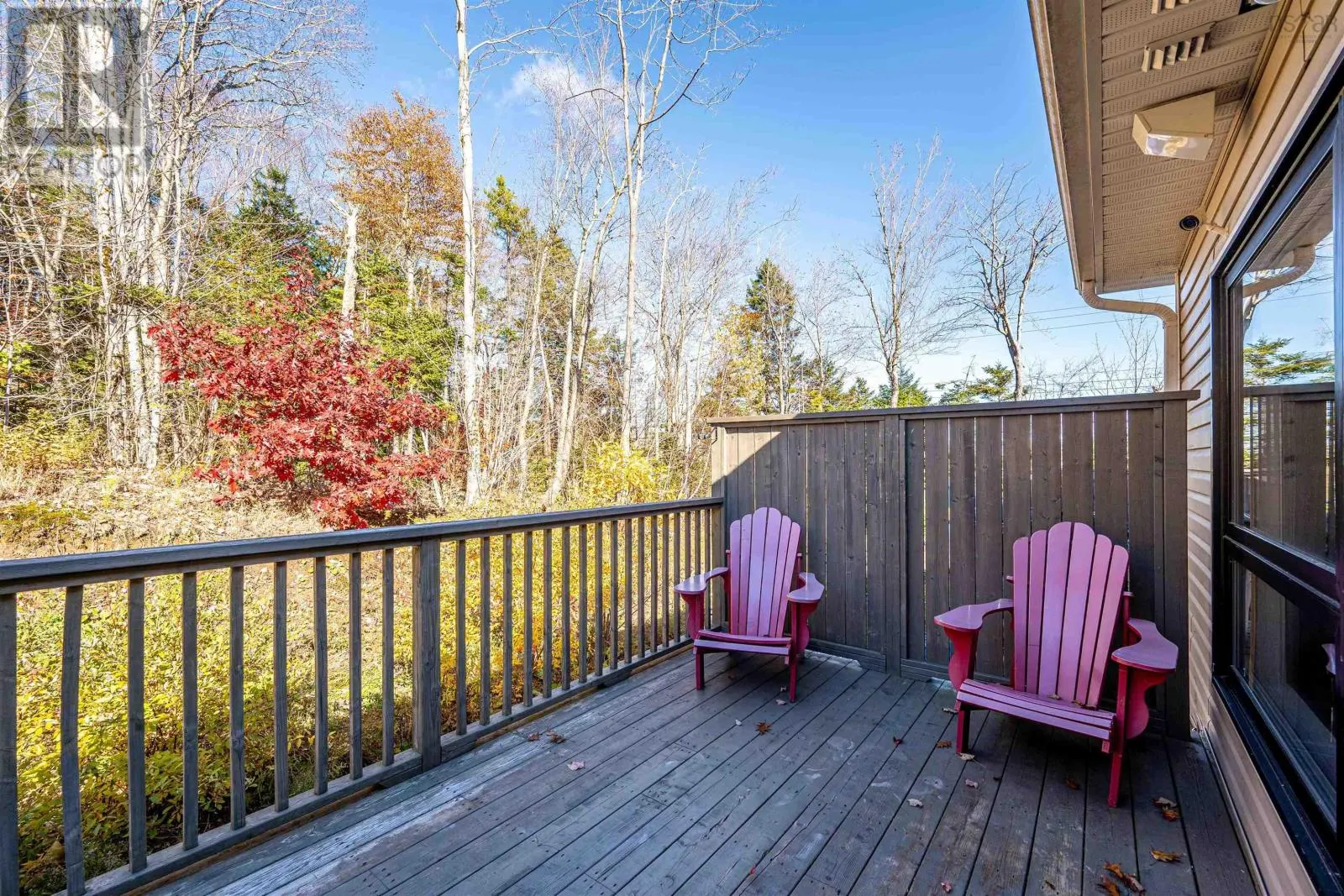 9 Crossfield Ridge