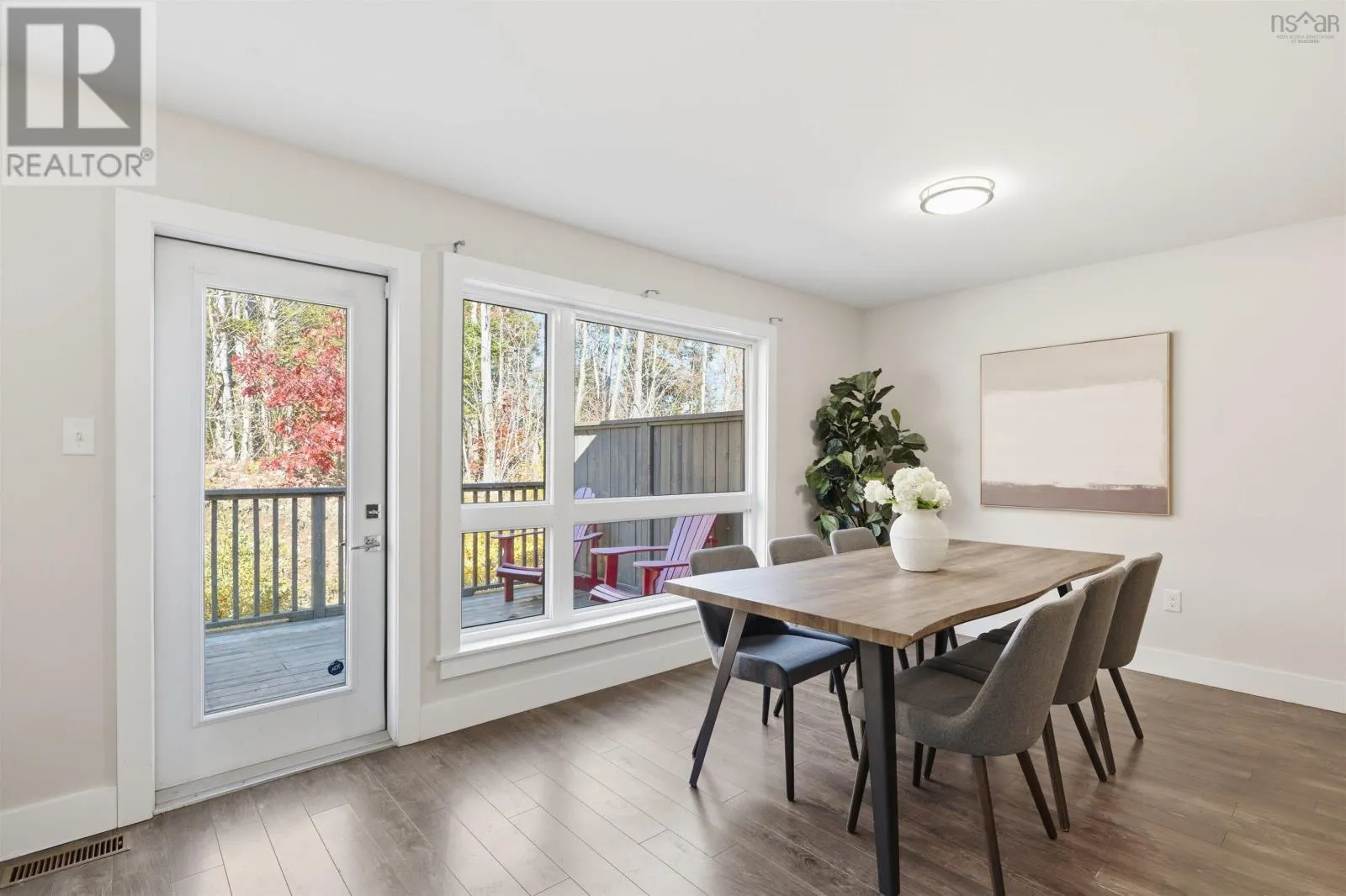 9 Crossfield Ridge