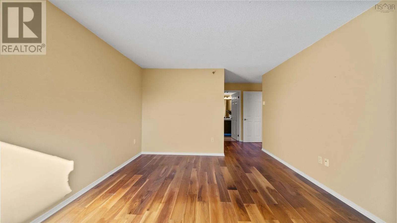 408 30 Brookdale Crescent