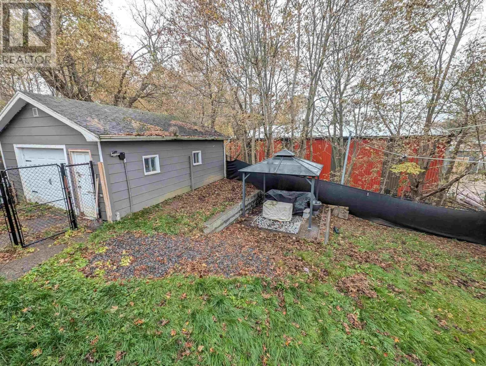 9 Ettinger Hill