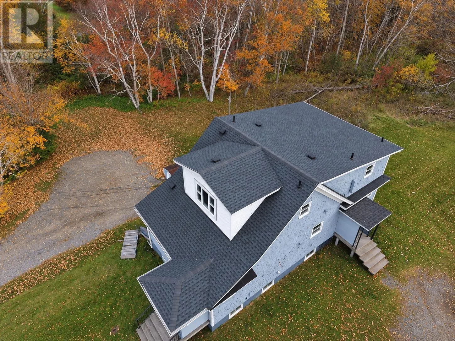 1696 Victoria Road