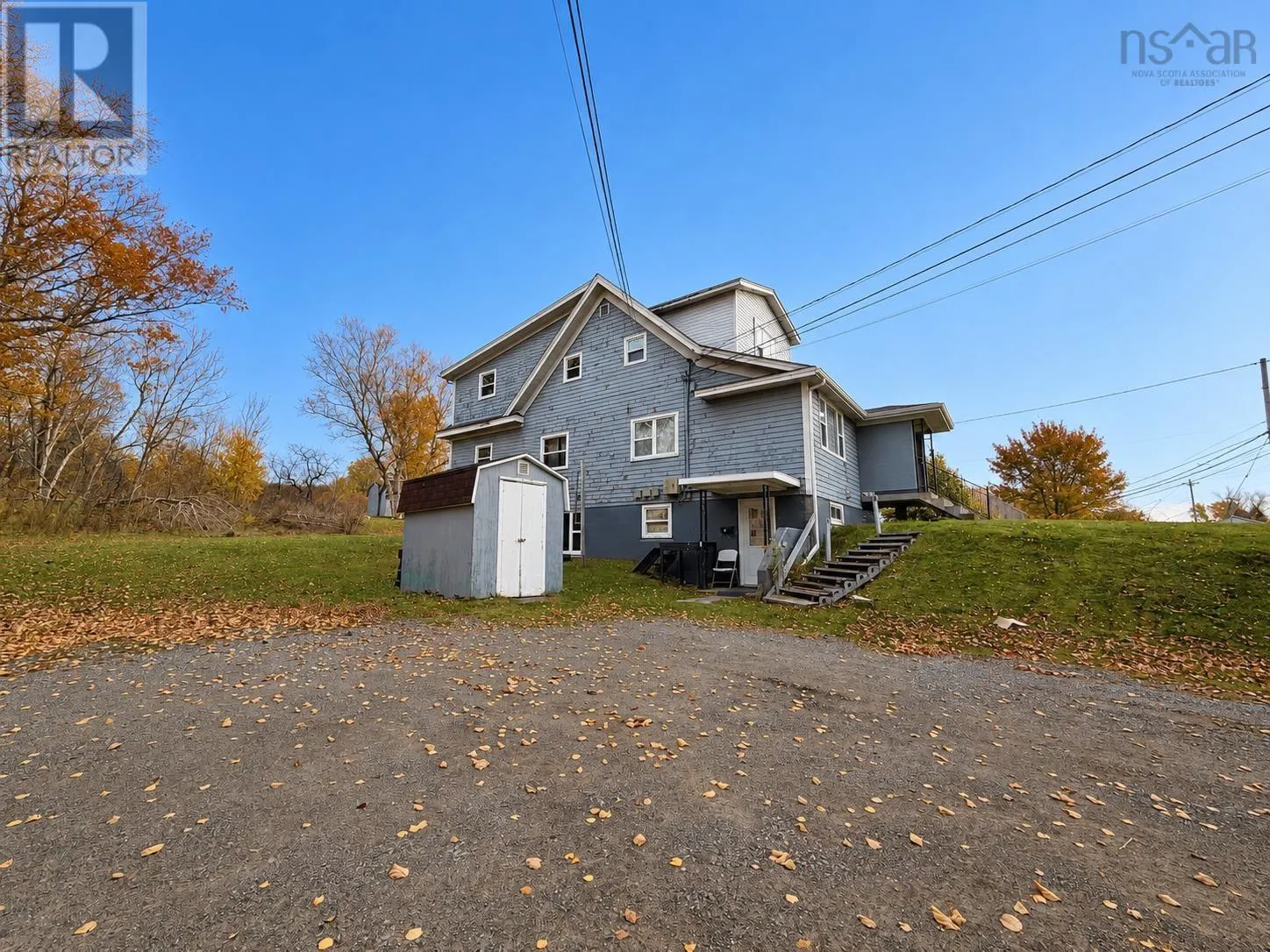 1696 Victoria Road