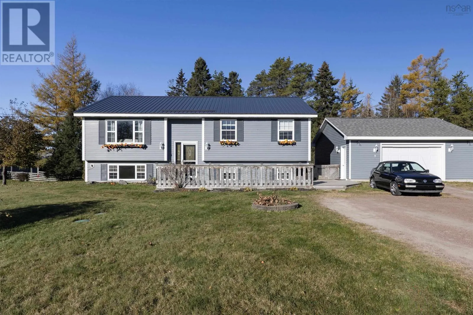 7 Burns Drive