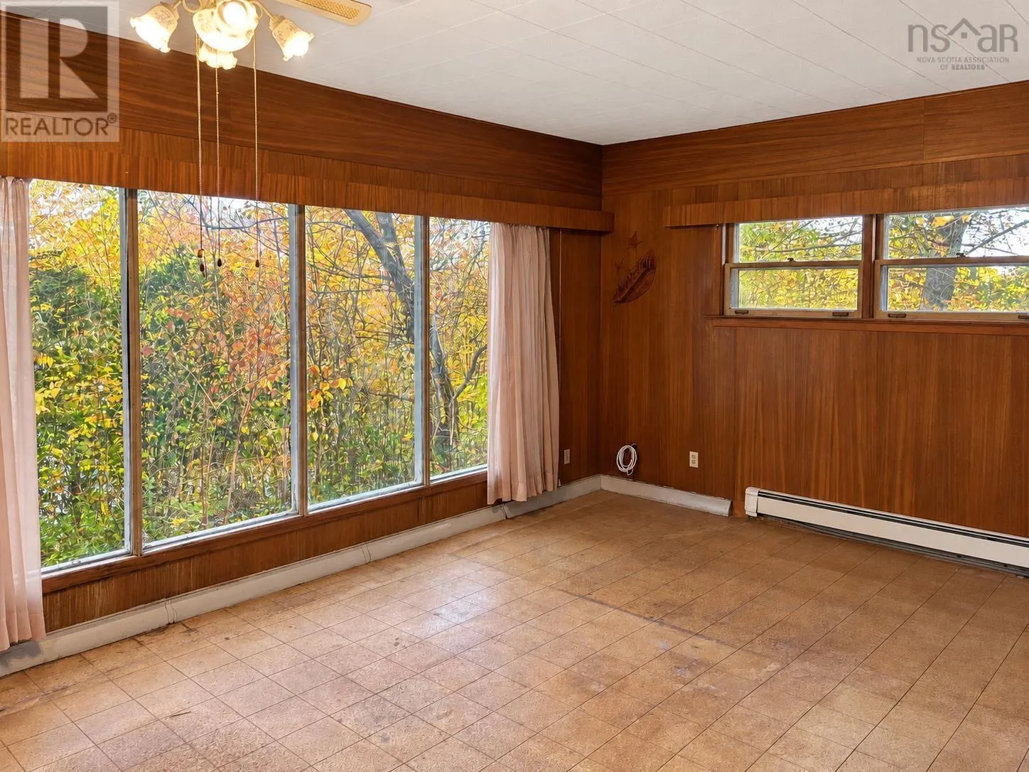 54 Glenview Avenue
