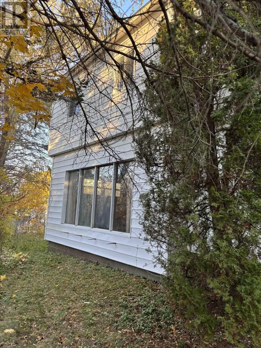 54 Glenview Avenue