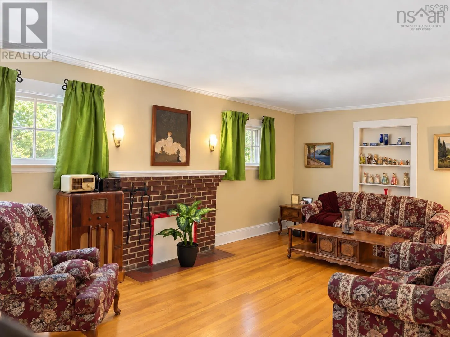 54 Glenview Avenue