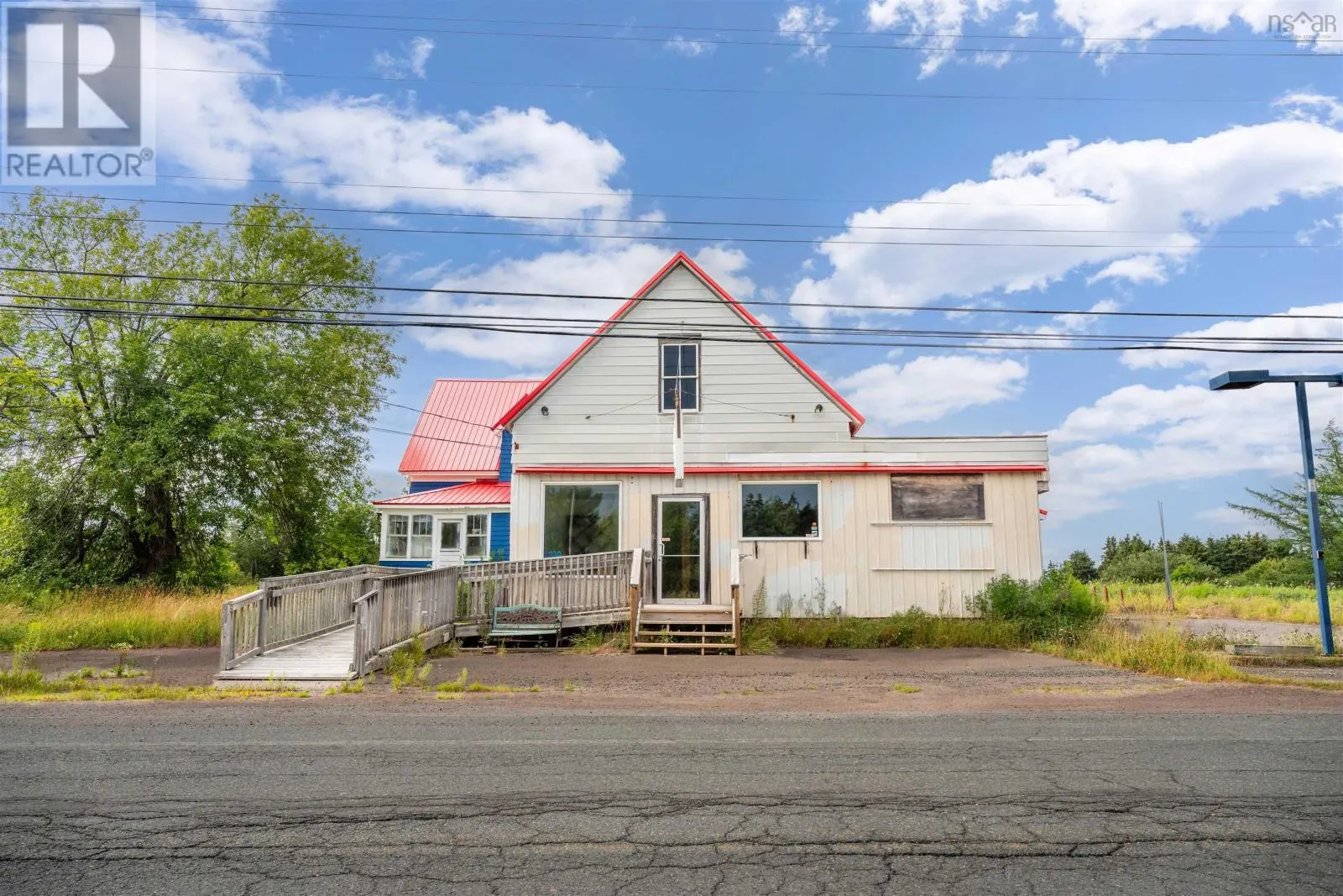 4399 Highway 366