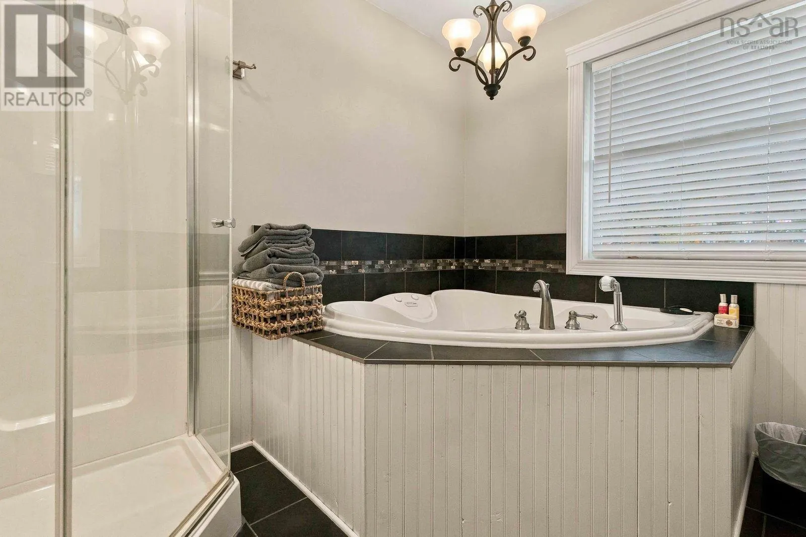 145 Meadow View Way NS