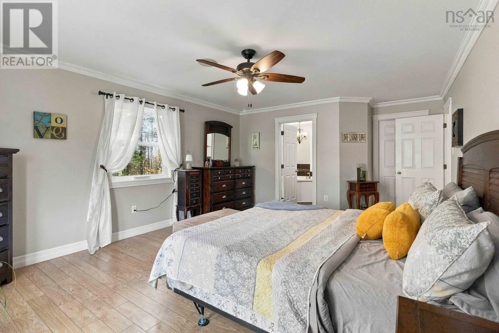 145 Meadow View Way NS