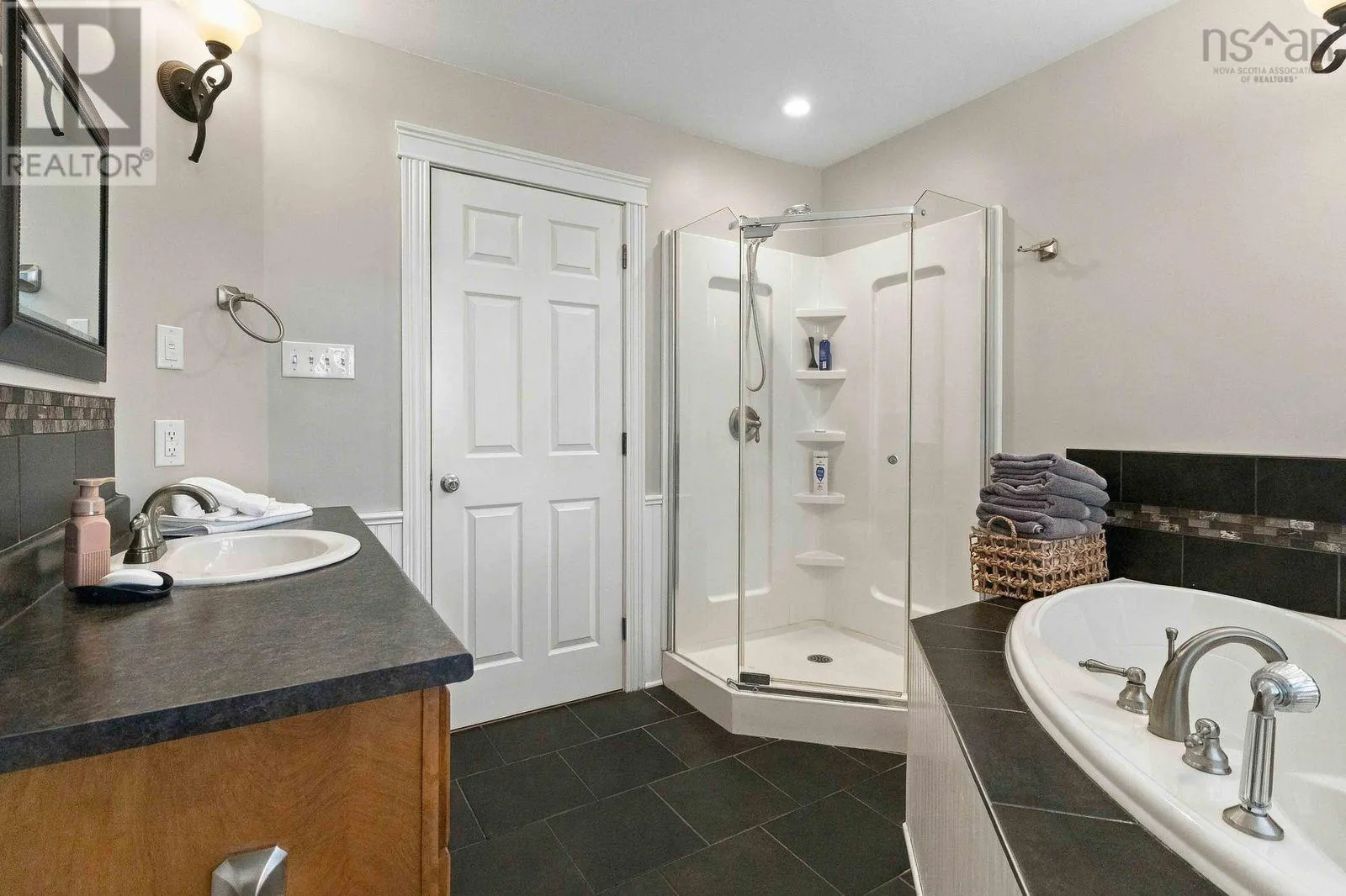 145 Meadow View Way NS