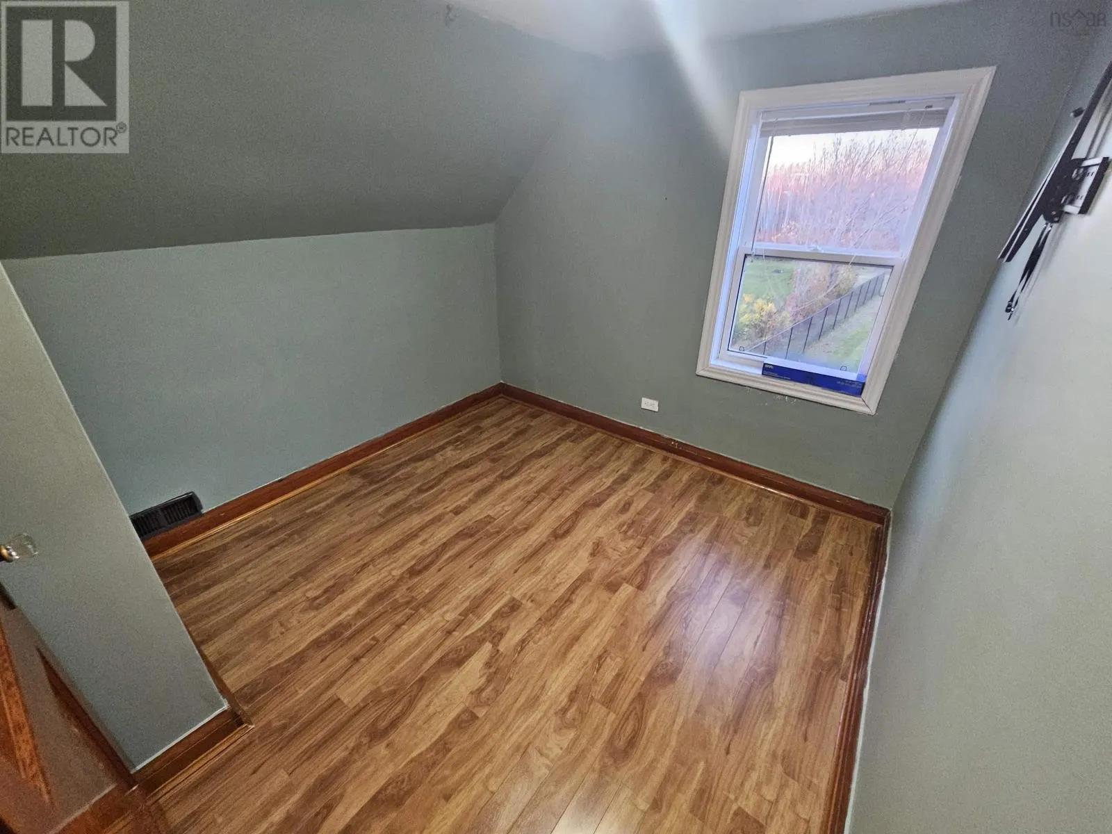 7 Starr Street