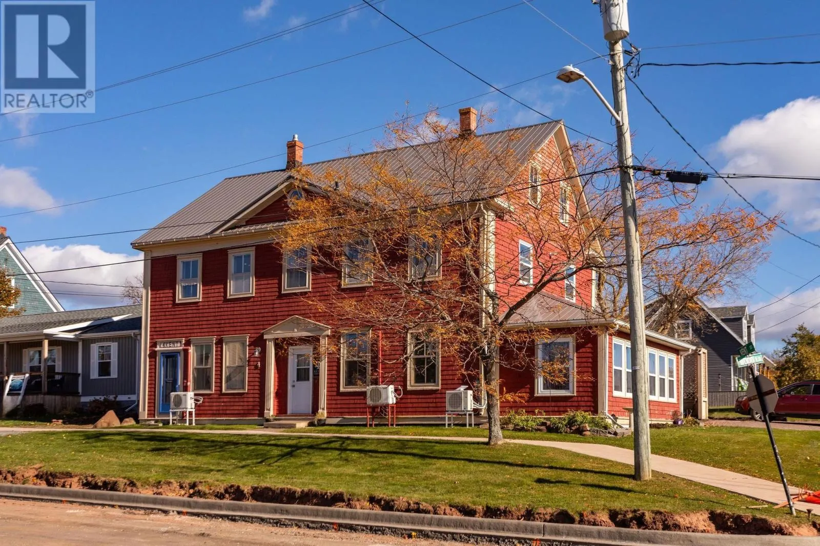 4 KENT Street