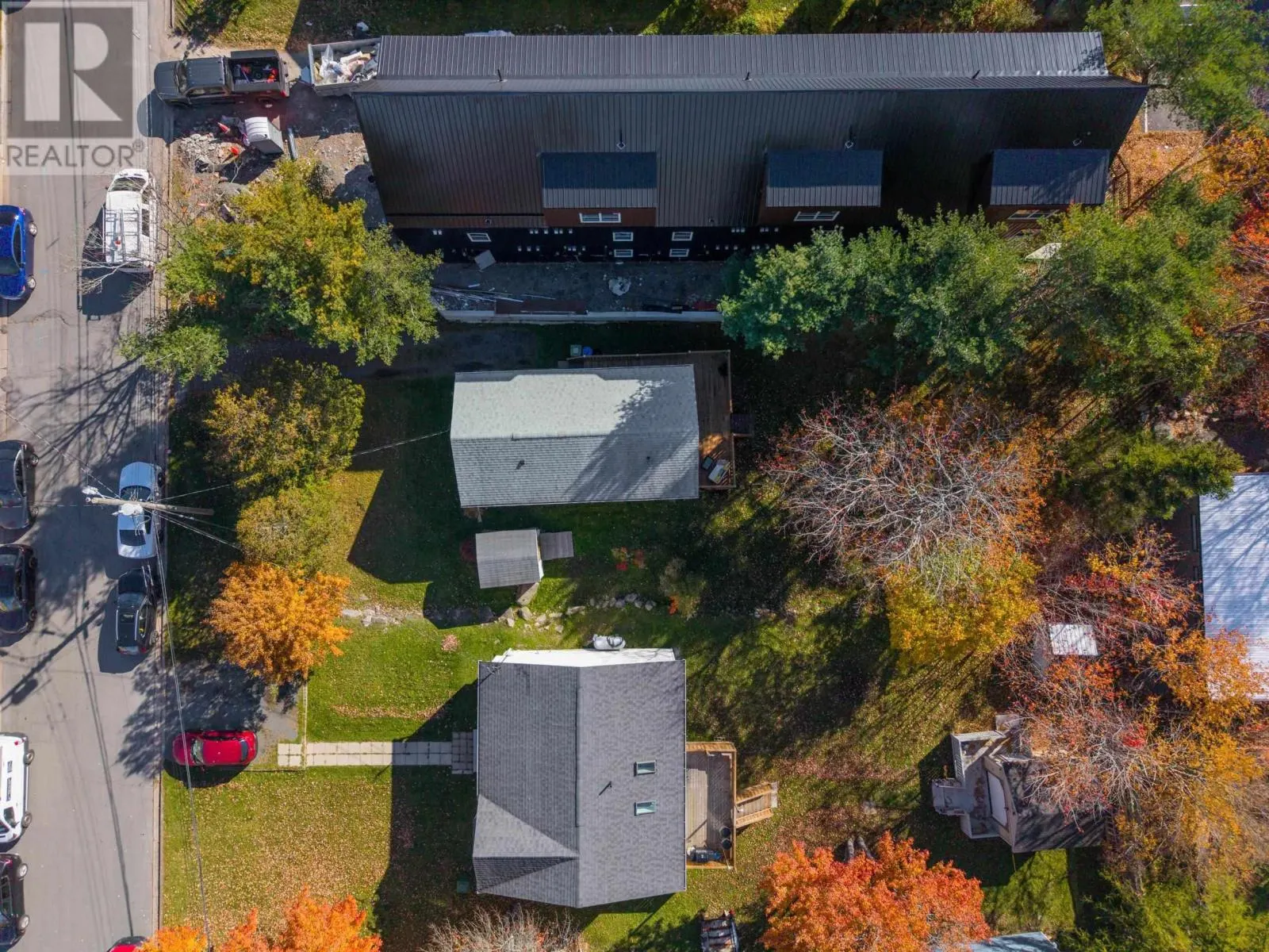 21 River Road