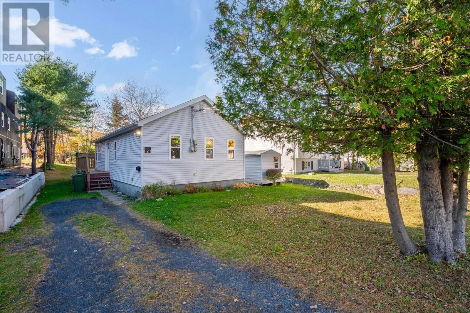 21 River Road