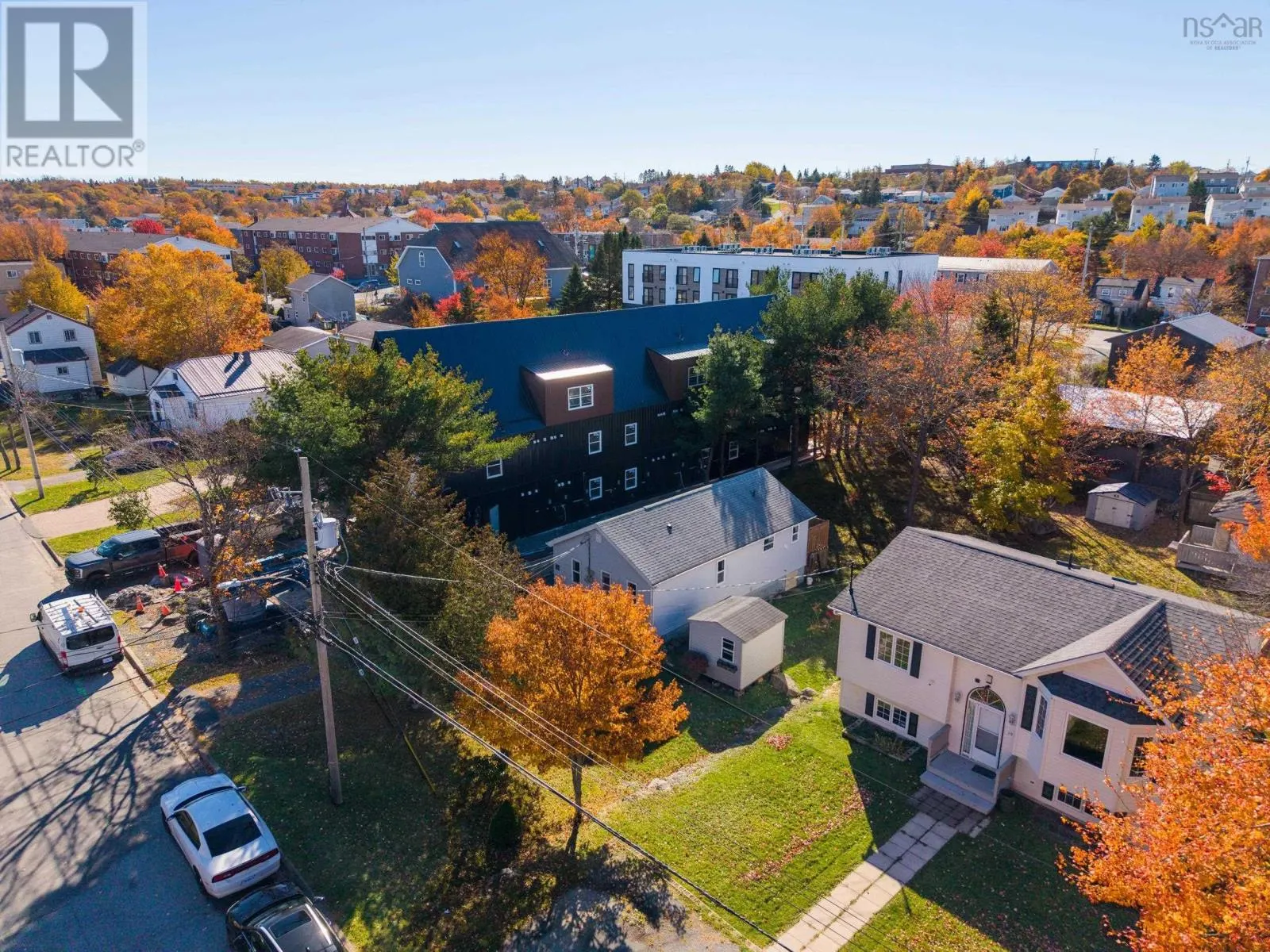 21 River Road