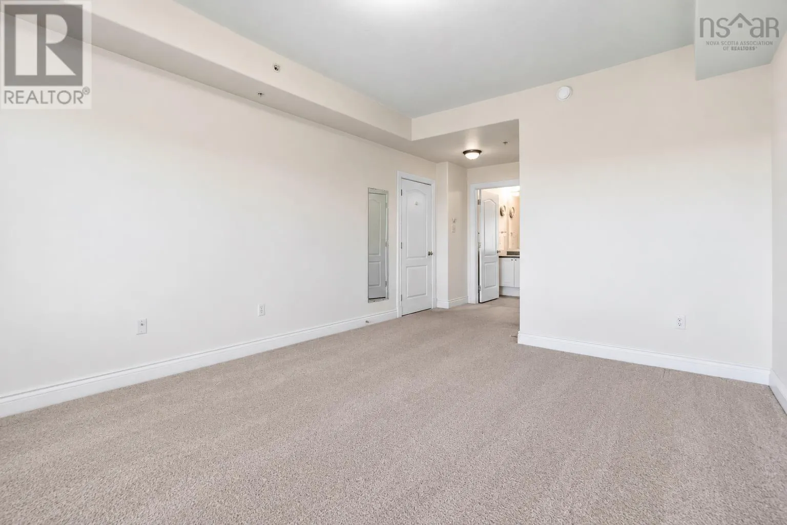 312 79 Bedros Lane