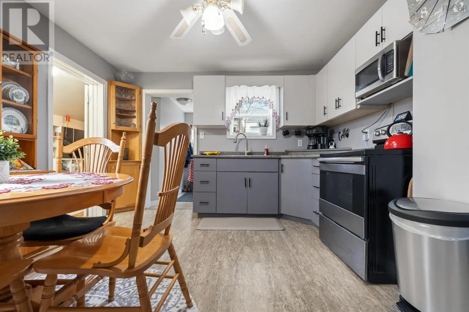 14 Grandview Avenue