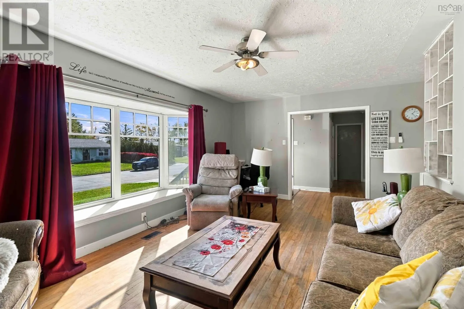 16 Laurie Drive Drive