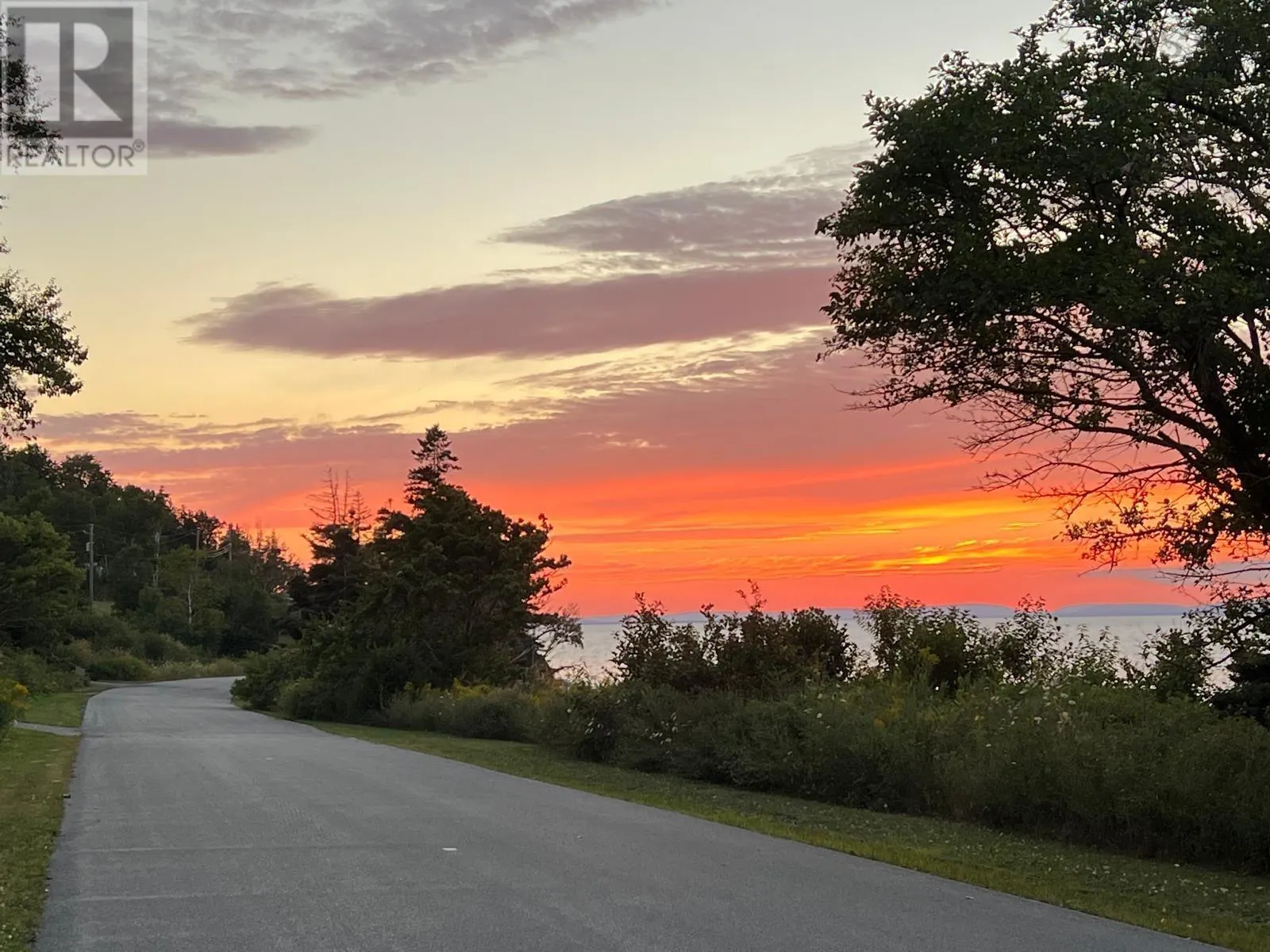 366 Lakeshore Drive