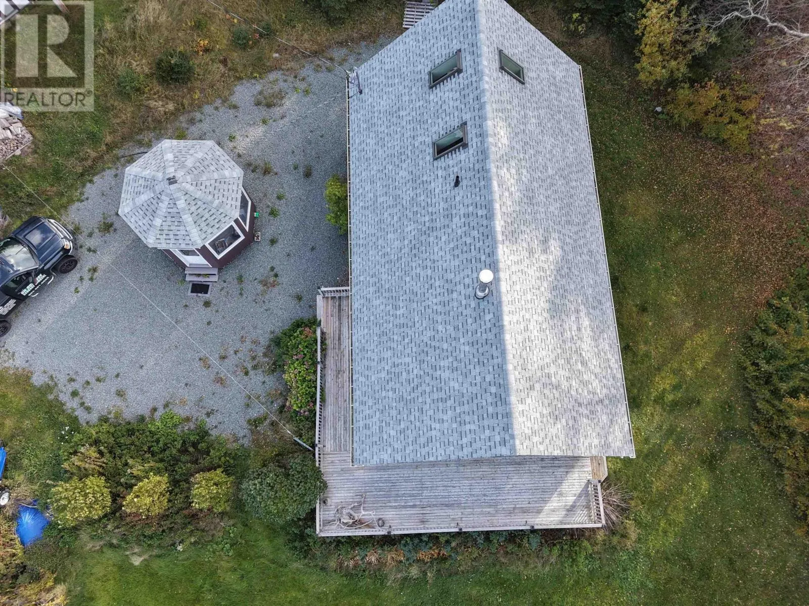 366 Lakeshore Drive