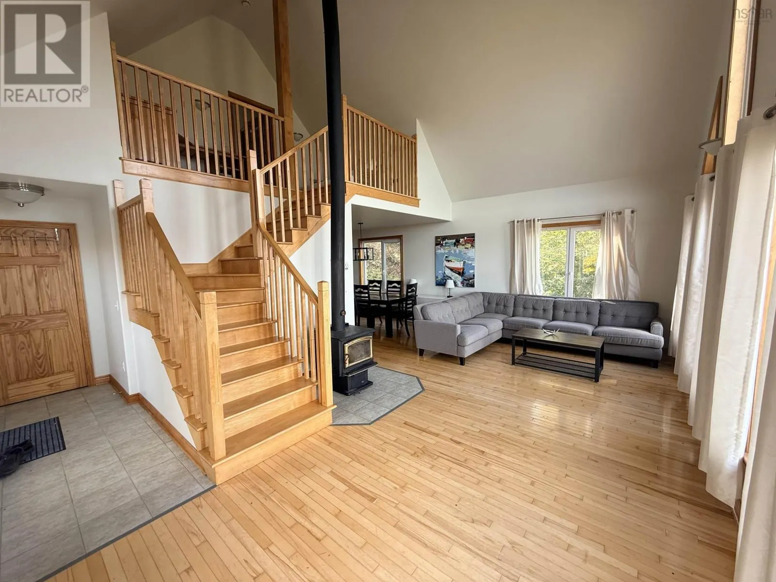 366 Lakeshore Drive