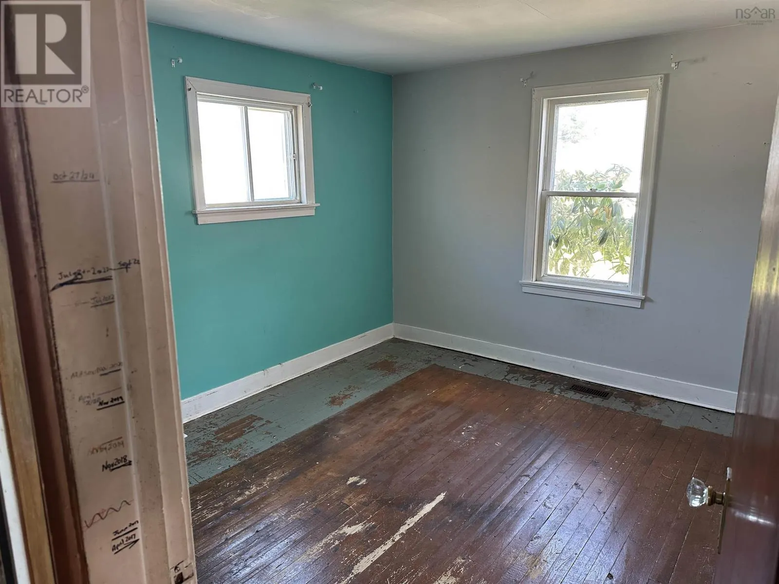 8 Beverly Avenue