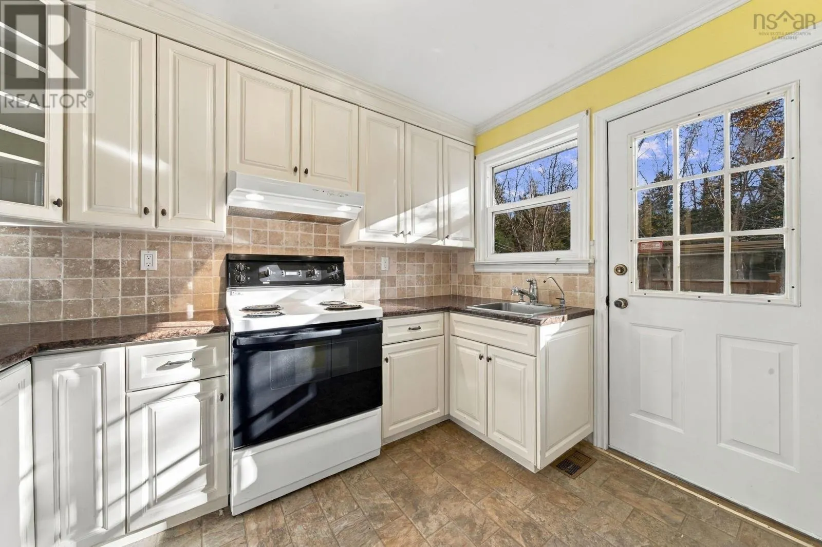 2826 St. Margarets Bay Road