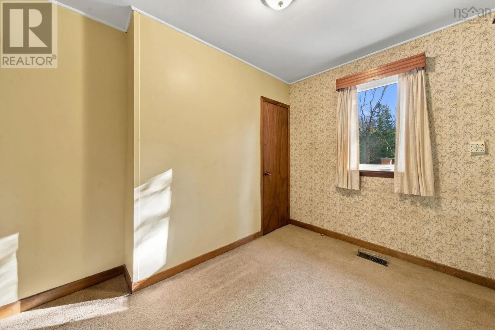 2826 St. Margarets Bay Road