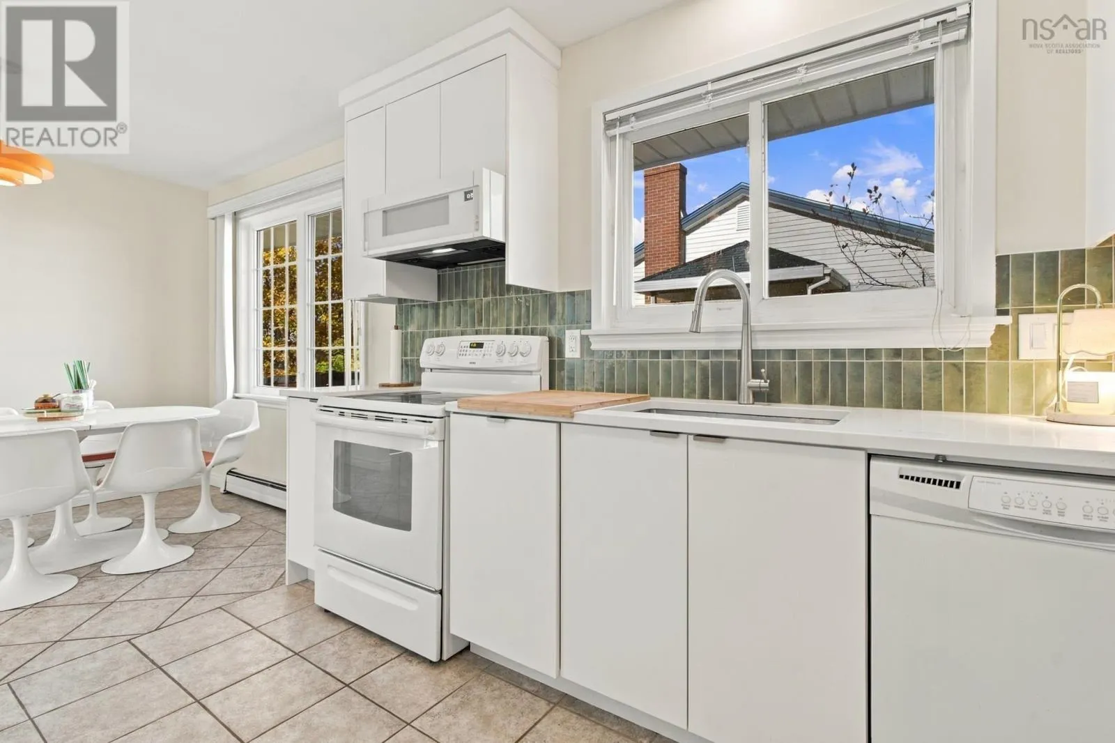 7 Summit Heights Road