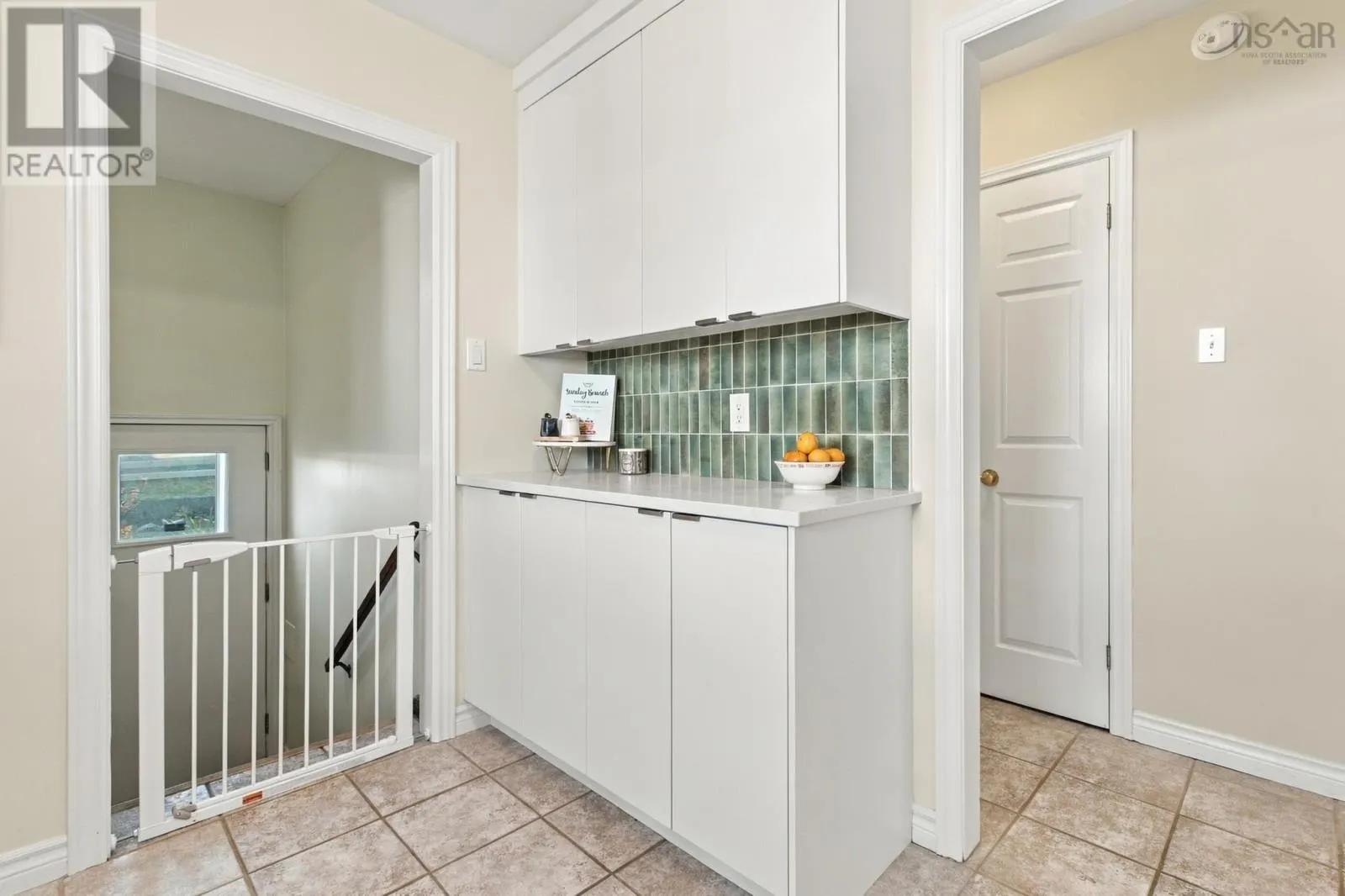 7 Summit Heights Road