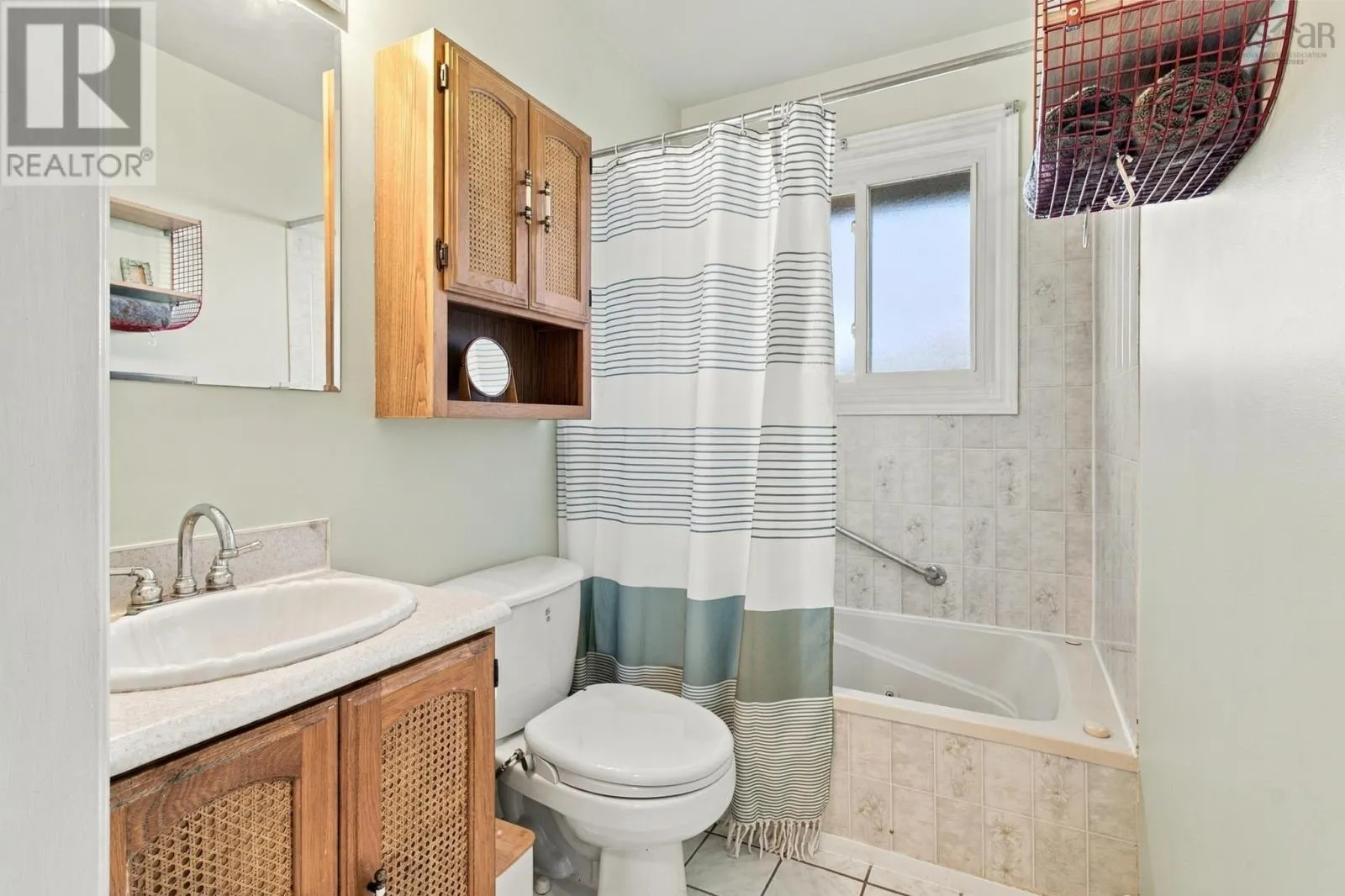 7 Summit Heights Road