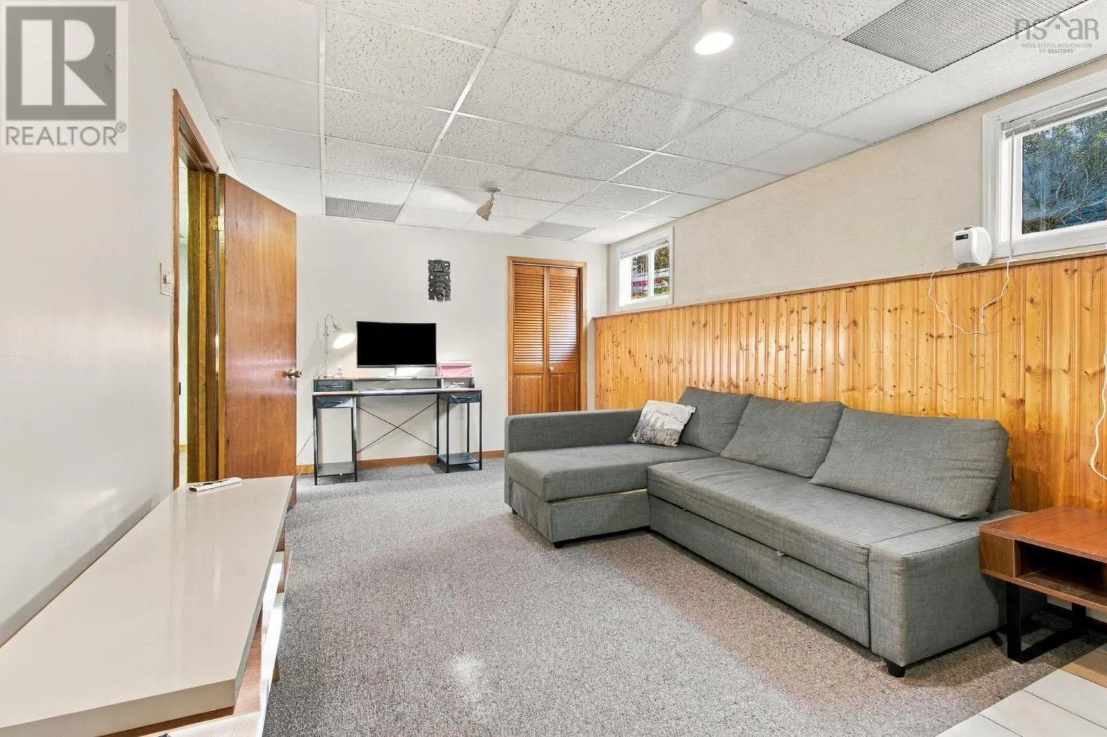 7 Summit Heights Road