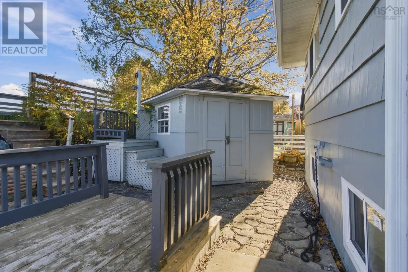 7 Summit Heights Road