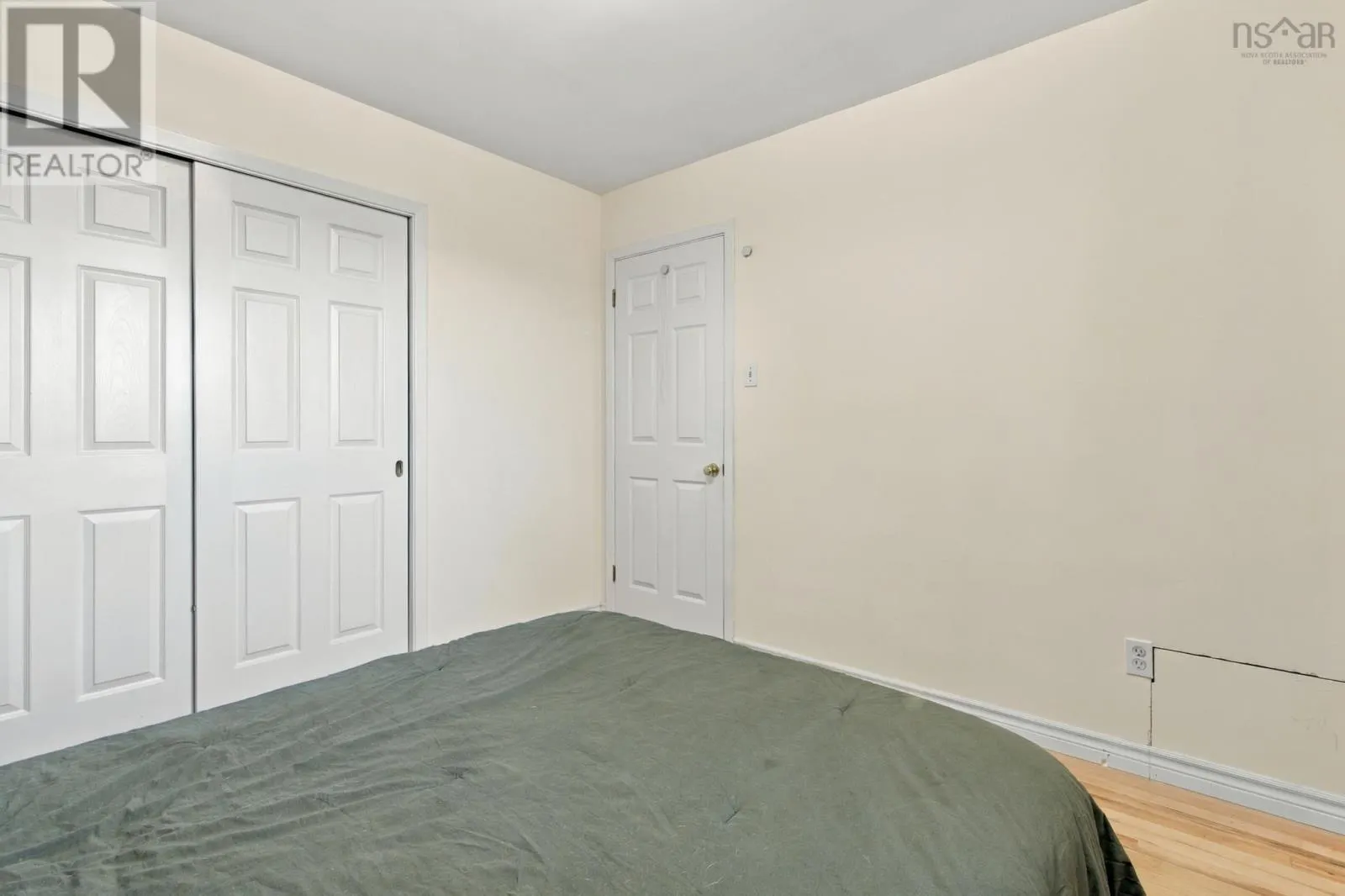 7 Summit Heights Road