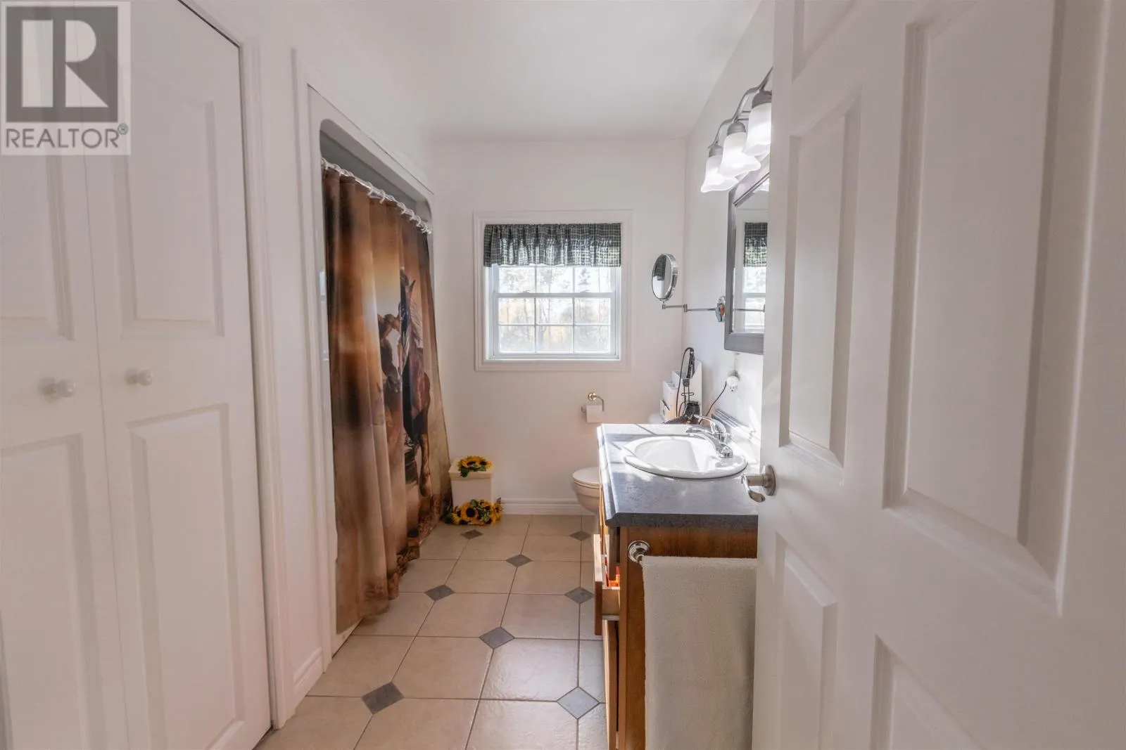 1071 Peters Road