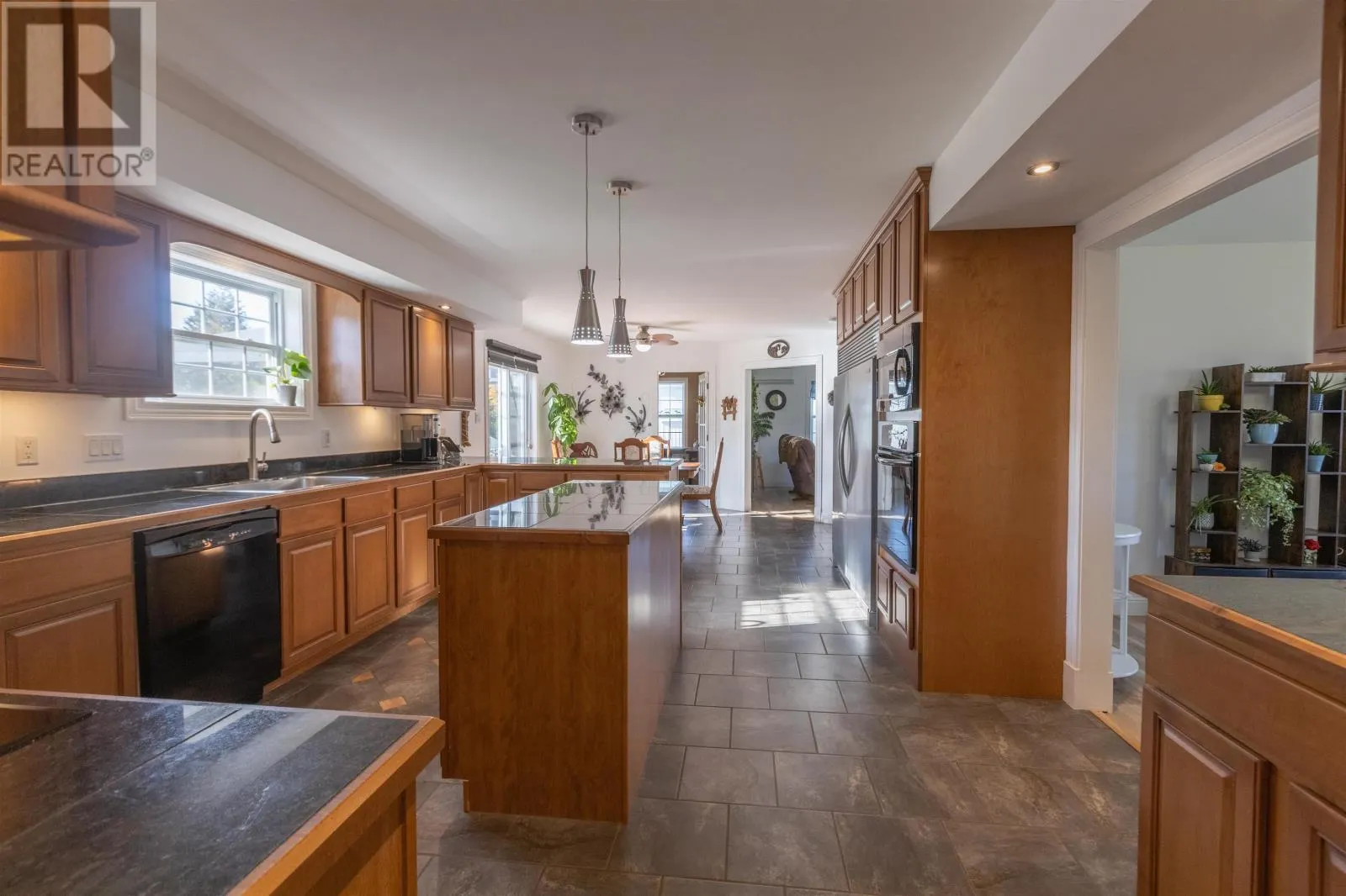 1071 Peters Road
