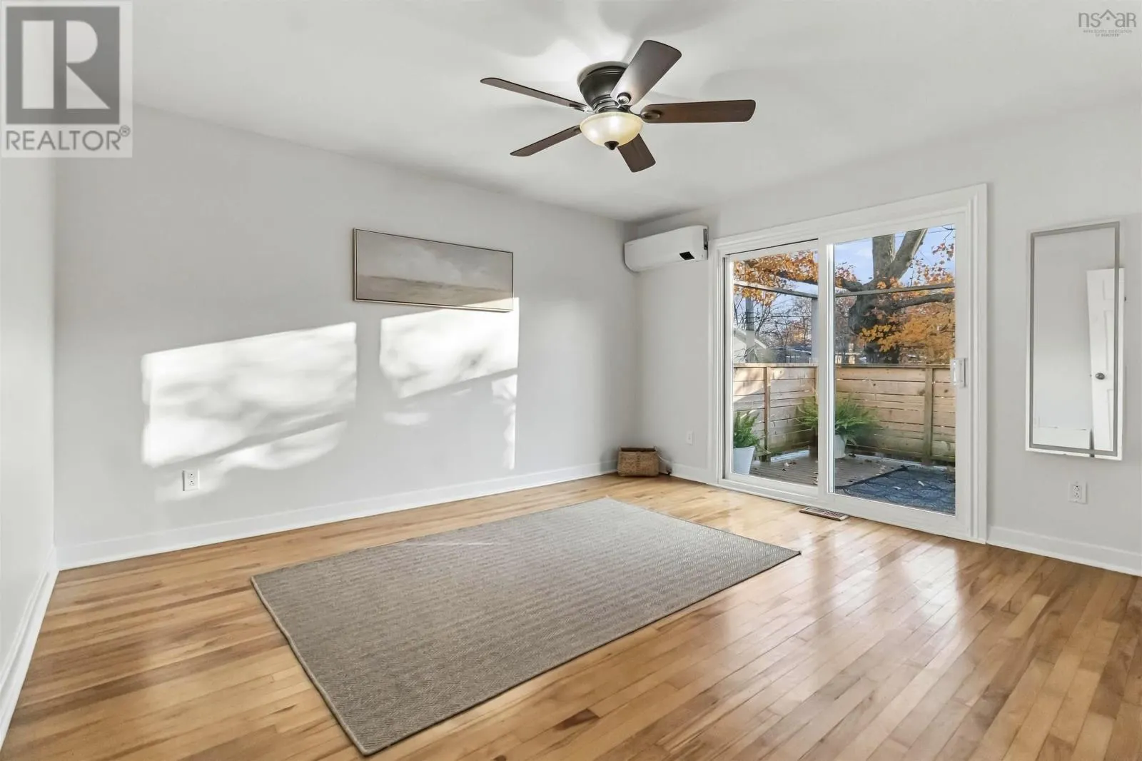 101 Deepwood Crescent