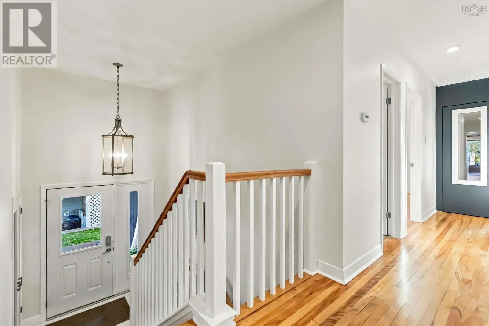 101 Deepwood Crescent