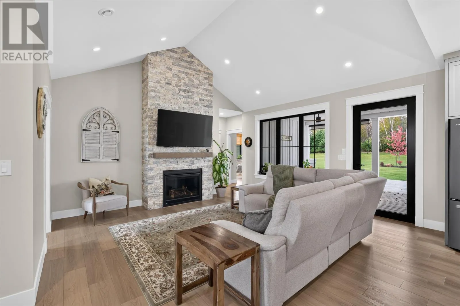 6 Salt Water Lane