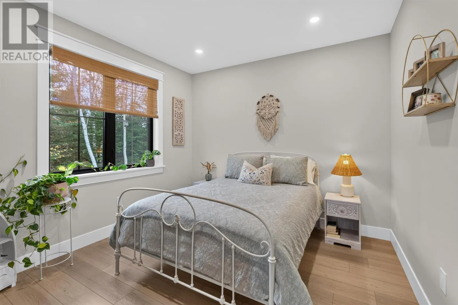 6 Salt Water Lane