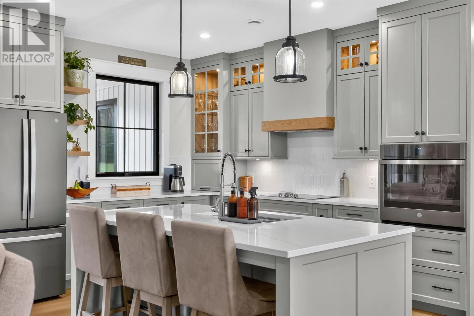 6 Salt Water Lane