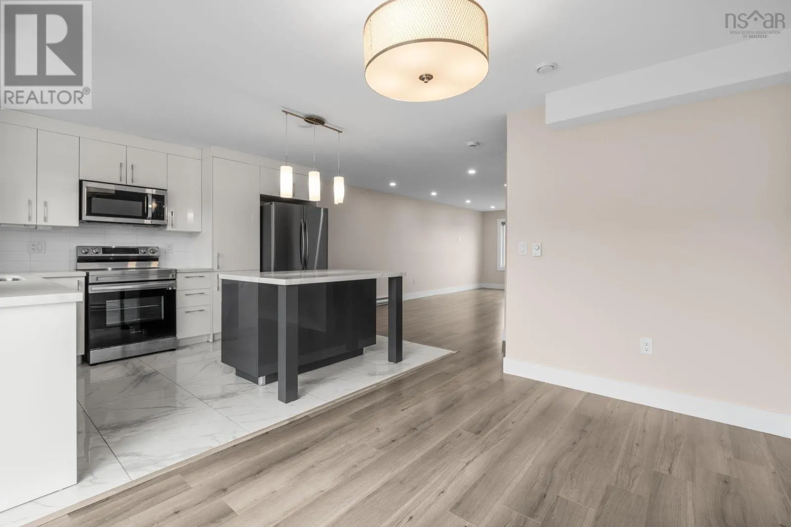 17 Flatrock Crescent