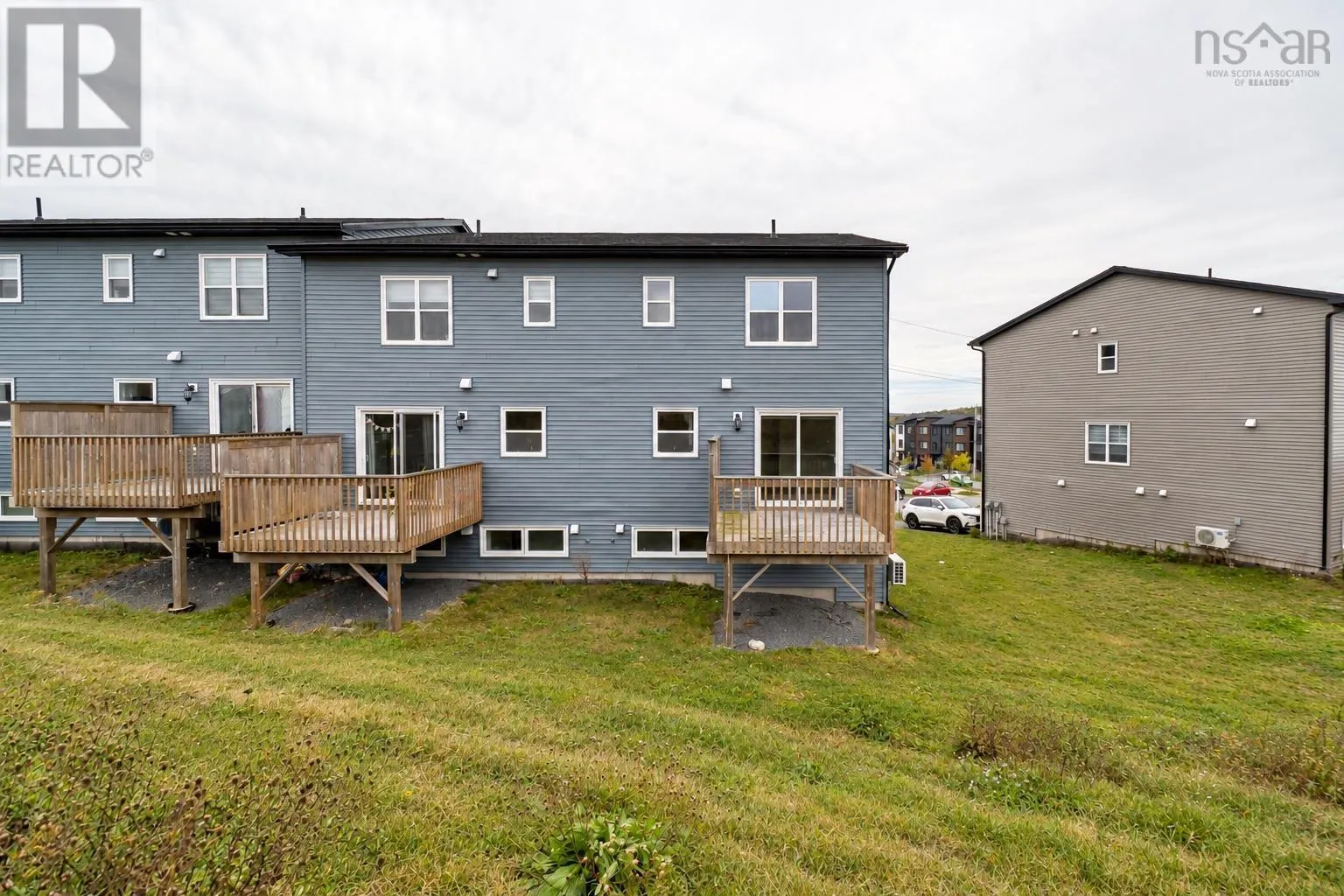 17 Flatrock Crescent