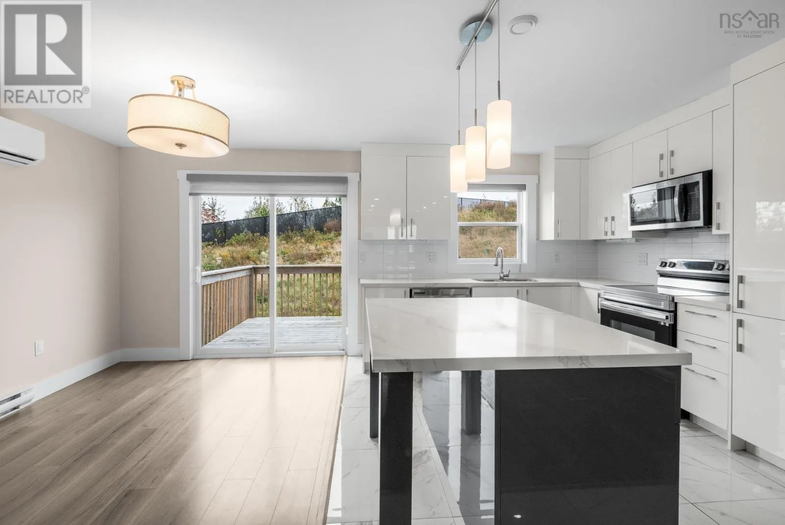 17 Flatrock Crescent