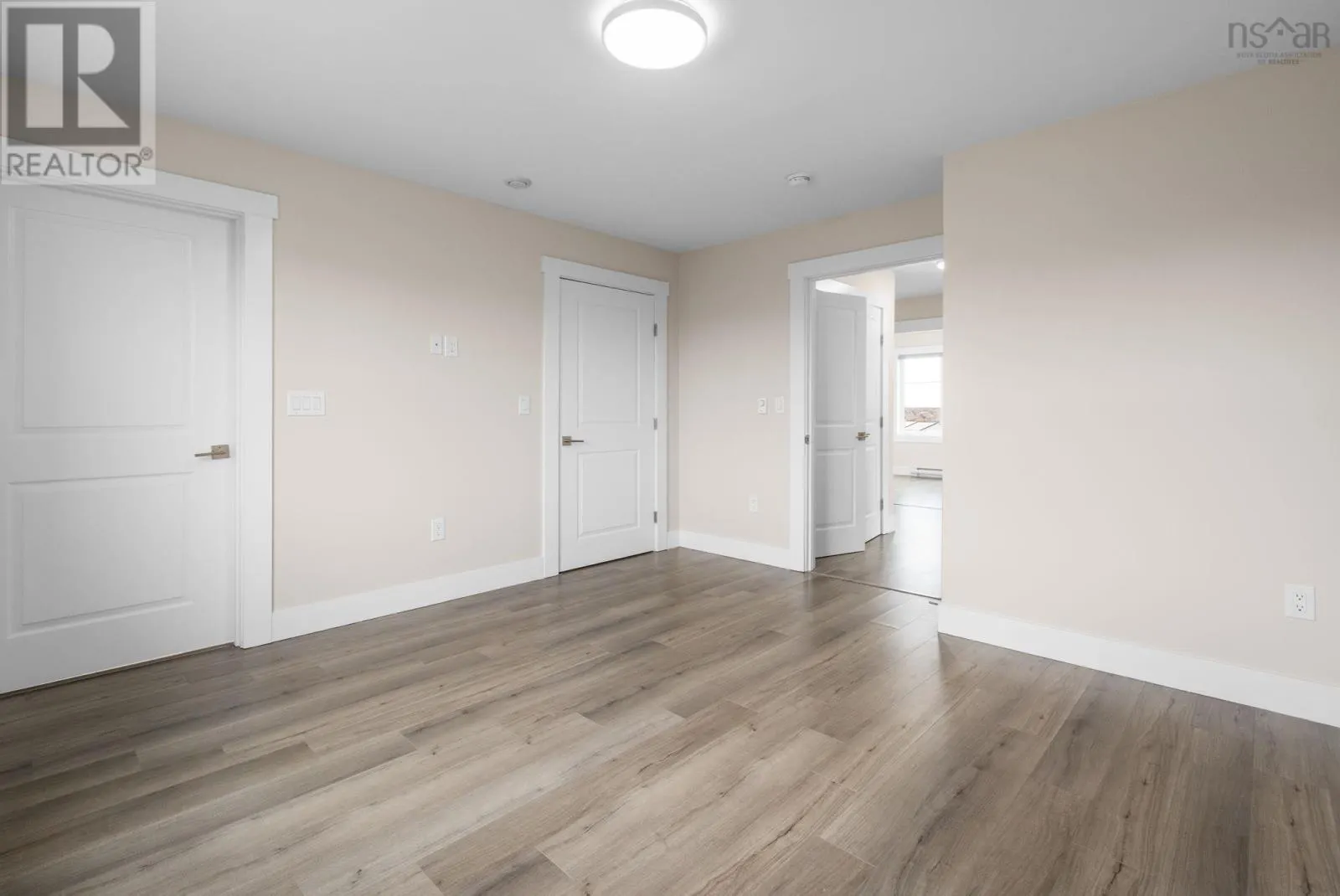 17 Flatrock Crescent