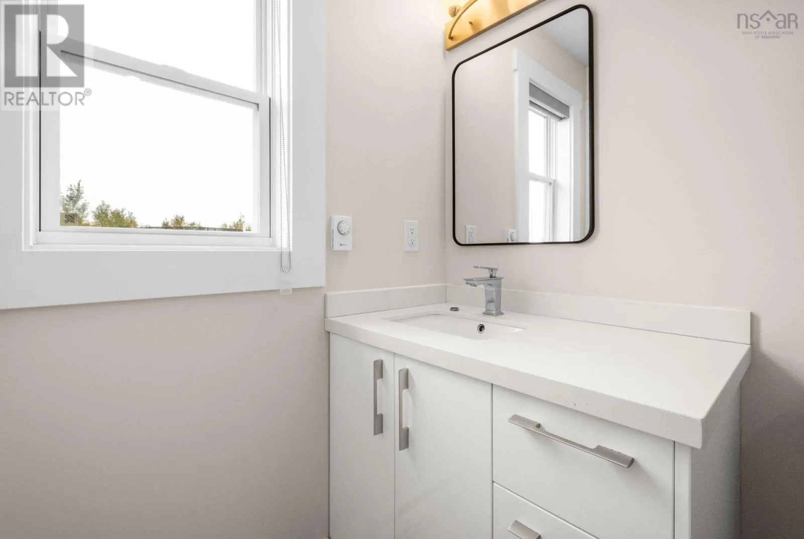 17 Flatrock Crescent