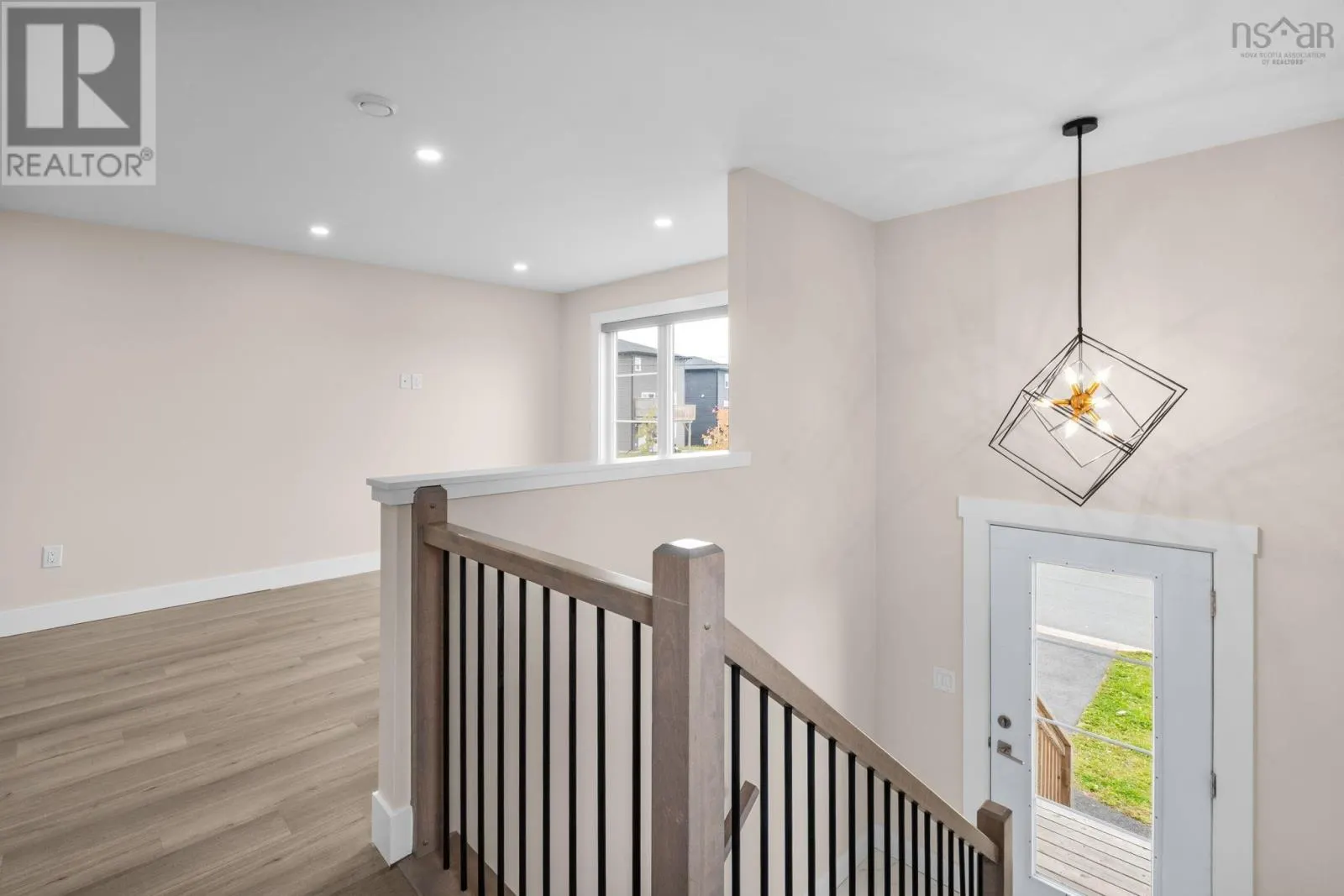 17 Flatrock Crescent