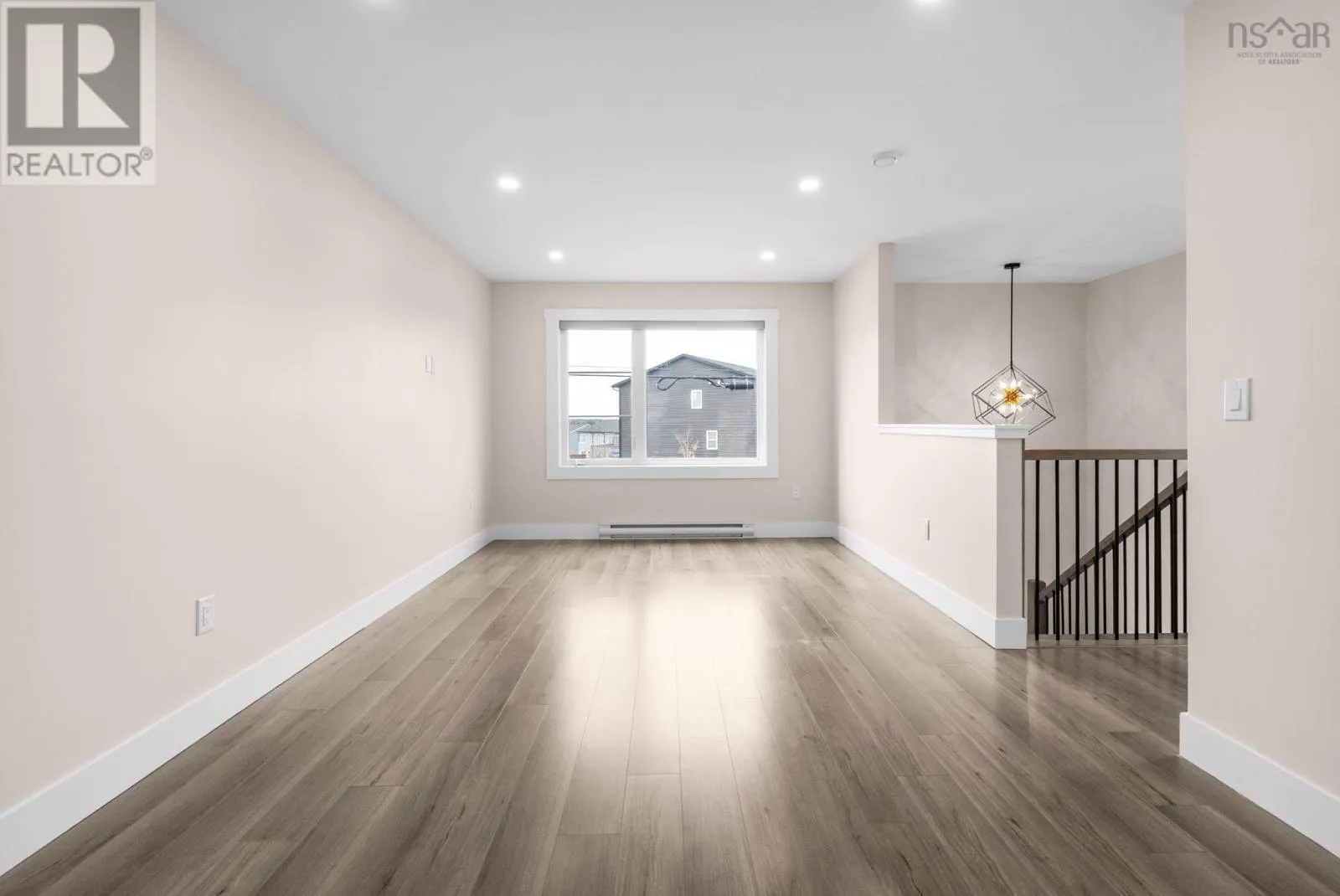 17 Flatrock Crescent
