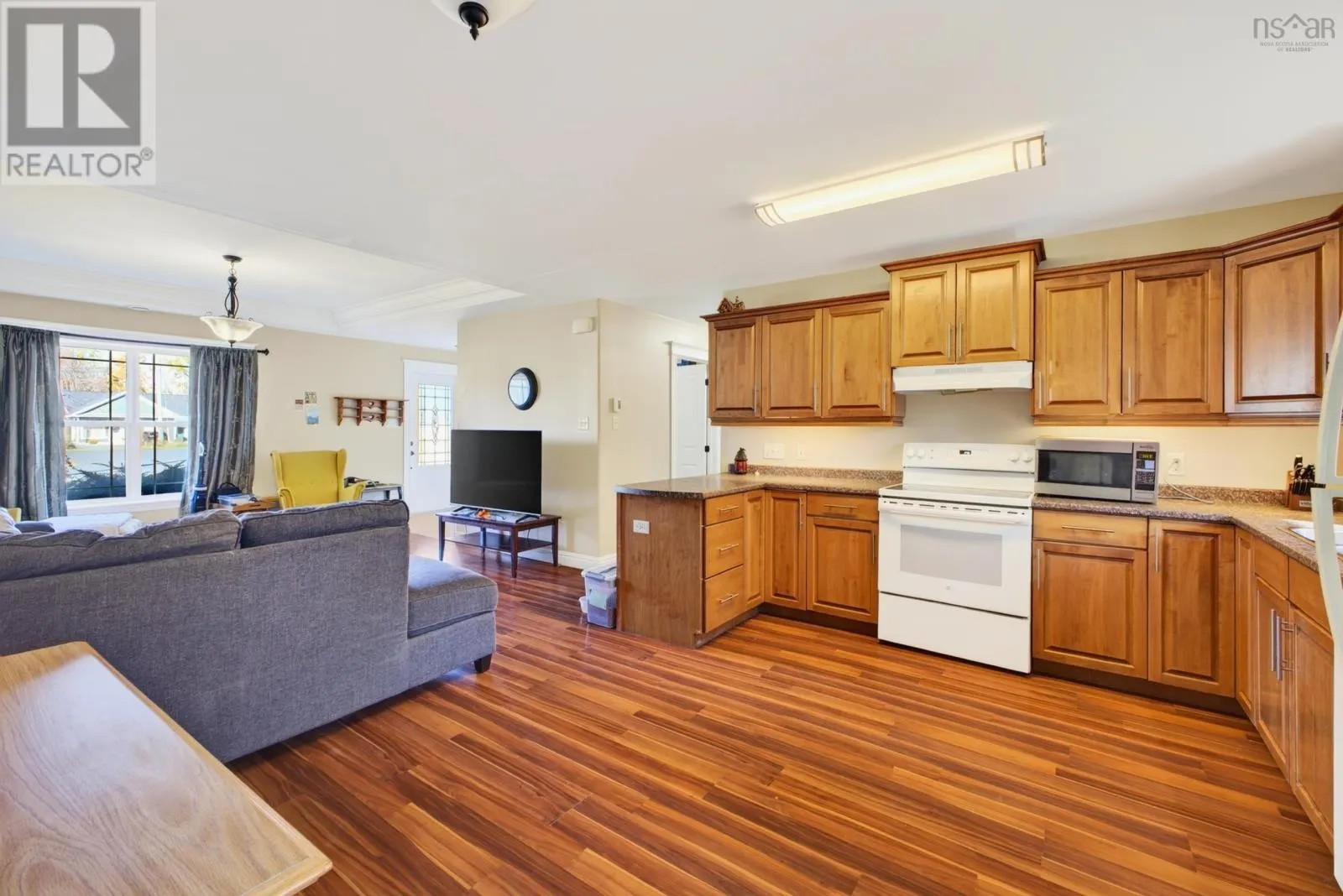 24 JUSTAMERE Drive